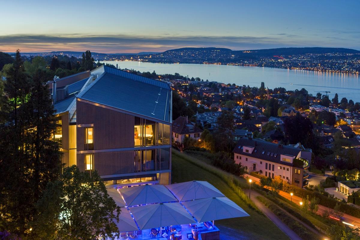 Belvoir View & Hotel