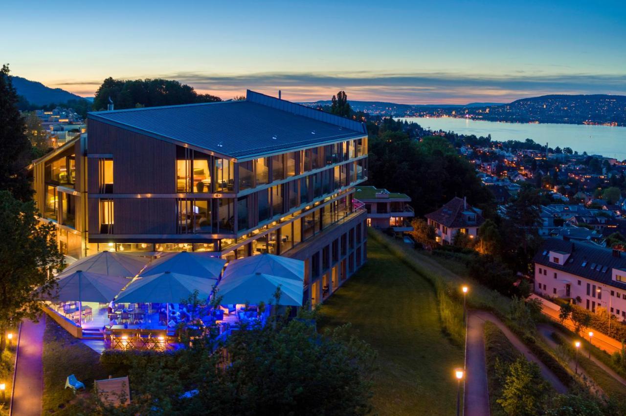 Belvoir View & Hotel